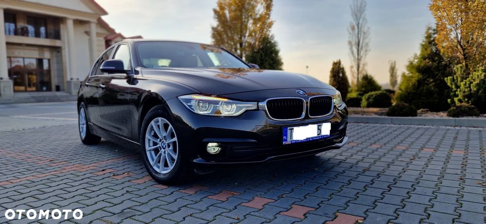 BMW Seria 3 318d Sport Line - 1