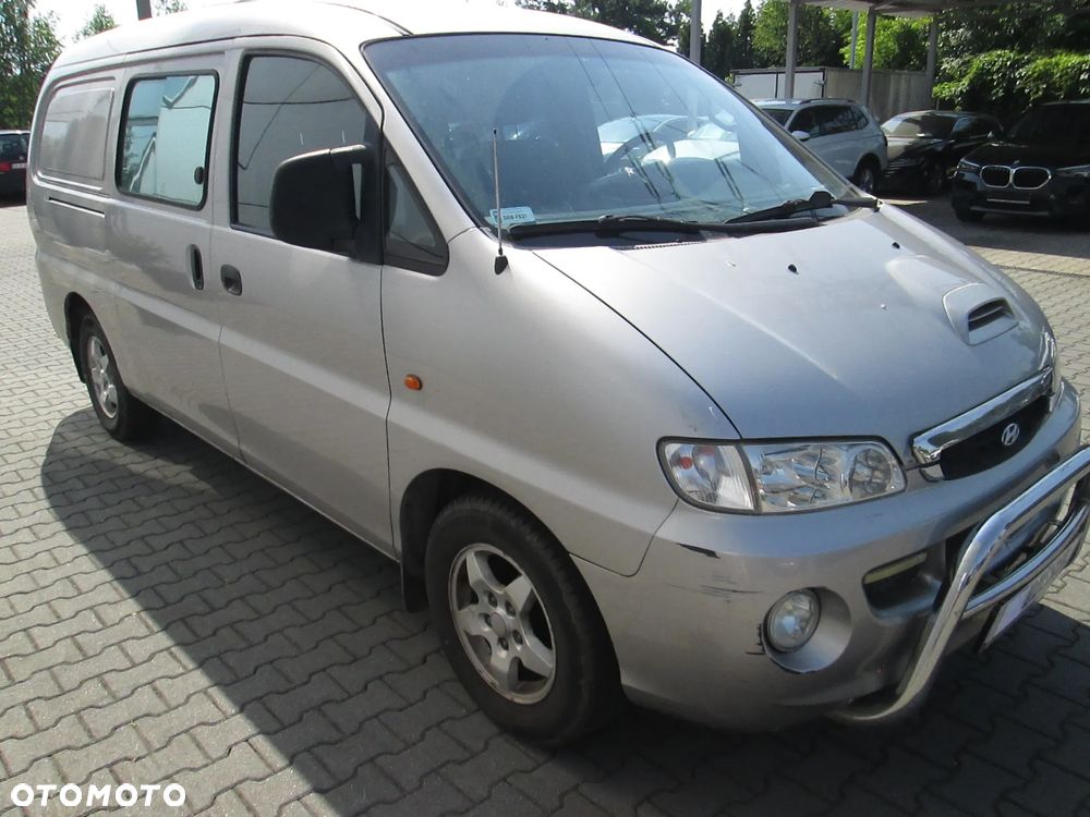 Hyundai H-1 - 8