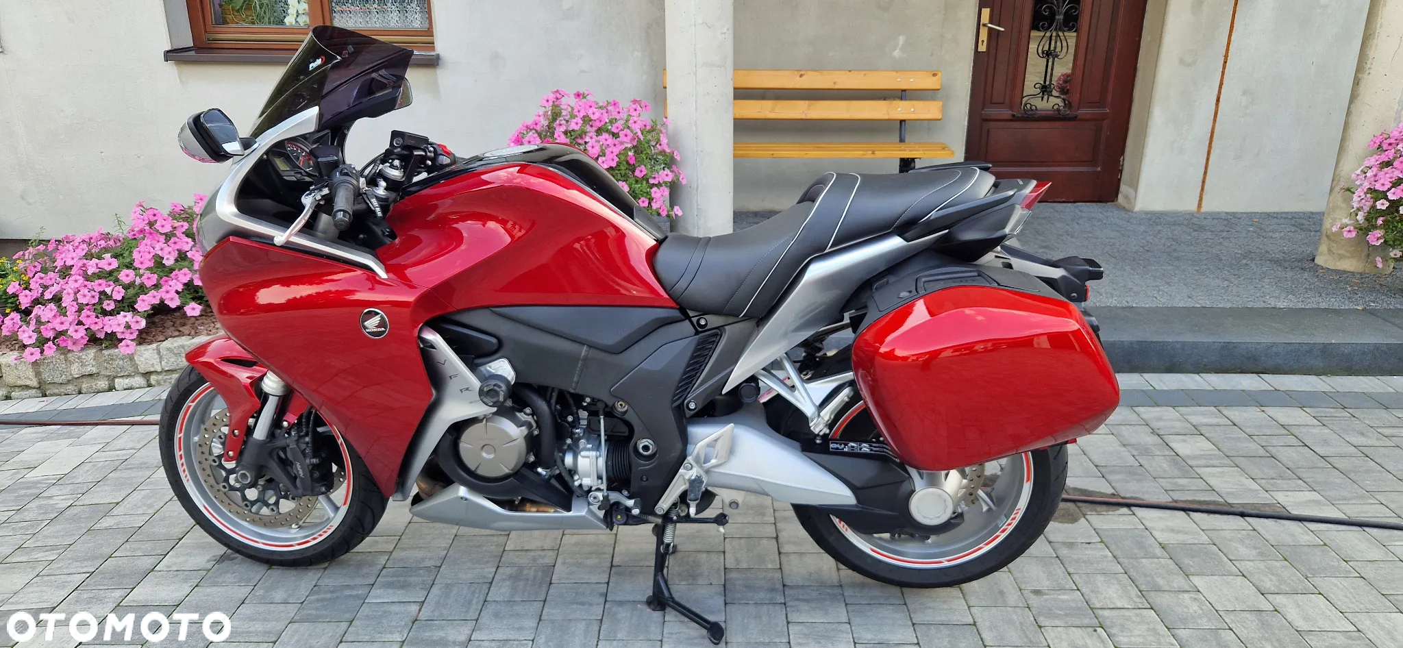 Honda VFR - 4