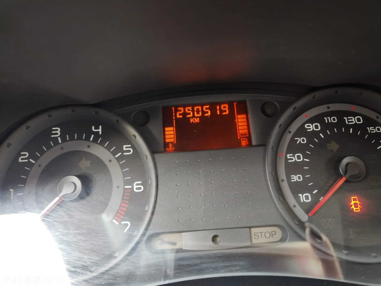 Renault Clio 1.2 16V 75 Collection - 13