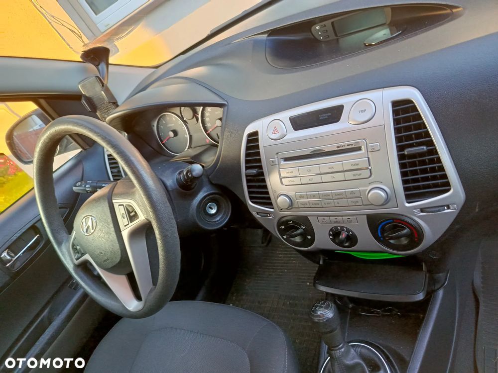 Hyundai i20 1.2 Classic EU5 - 13