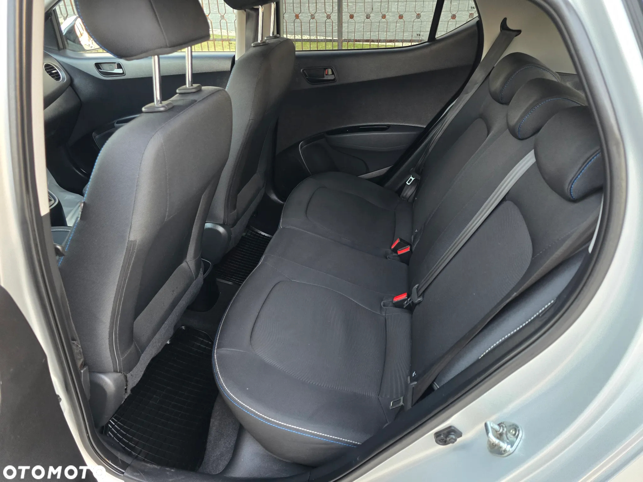 Hyundai i10 1.0 Premium - 12