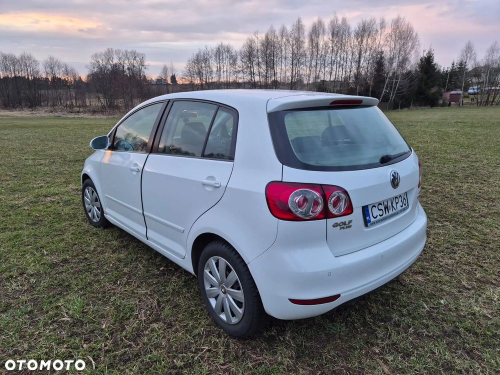 Volkswagen Golf Plus 1.6 TDI BlueMot Comfortline DSG - 3