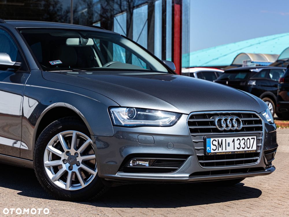 Audi A4 Avant 2.0 TDI DPF clean diesel multitronic Attraction - 16