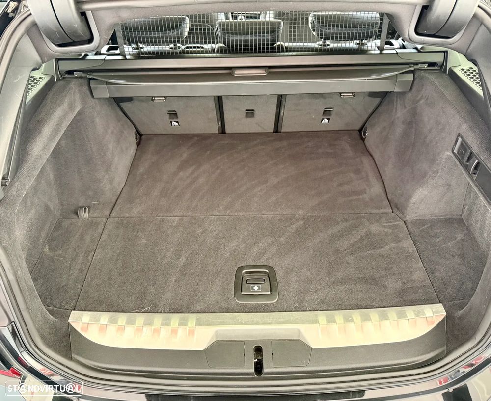 BMW 320 e Pack Desportivo M Auto - 55