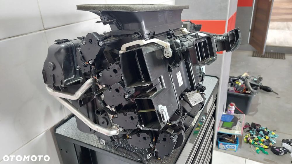 NAGRZEWNICA DMUCHAWA KLIMATRONIC AUDI A6 C7 3,0TDI R2012 NR 4G1820005L - 2