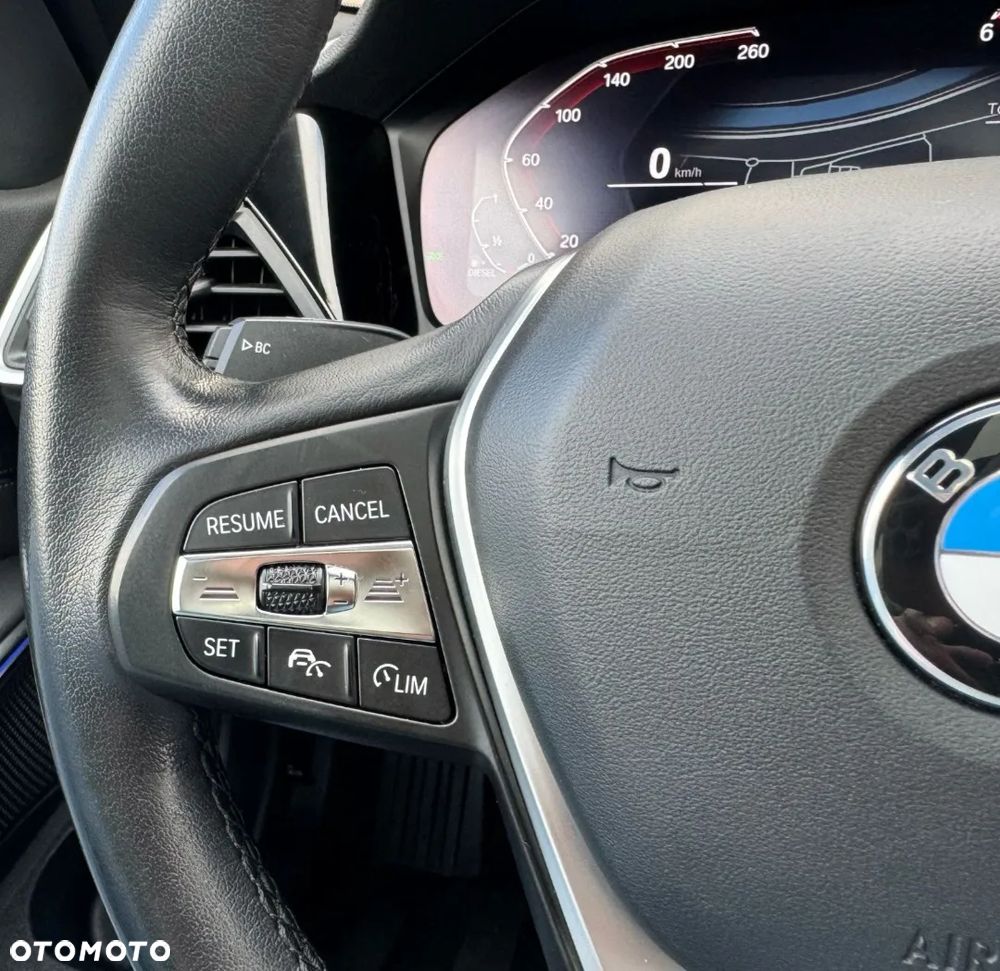 BMW Seria 3 320d Sport Line Shadow sport - 14