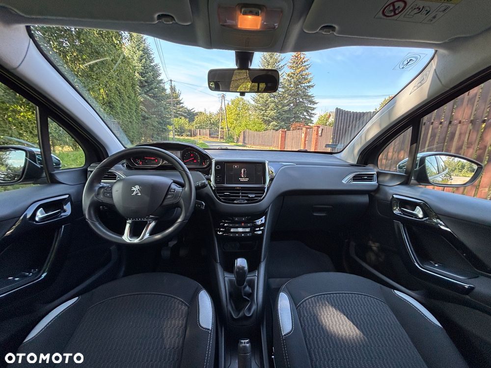 Peugeot 208 1.2 PureTech Style - 14