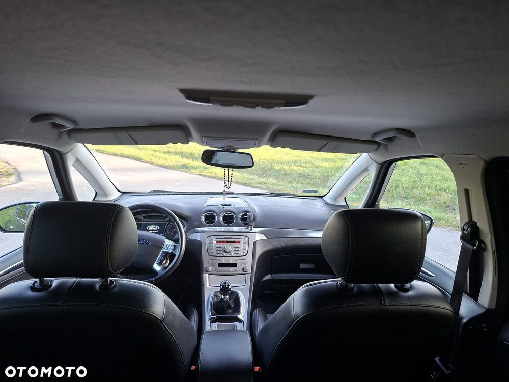 Ford S-Max - 8
