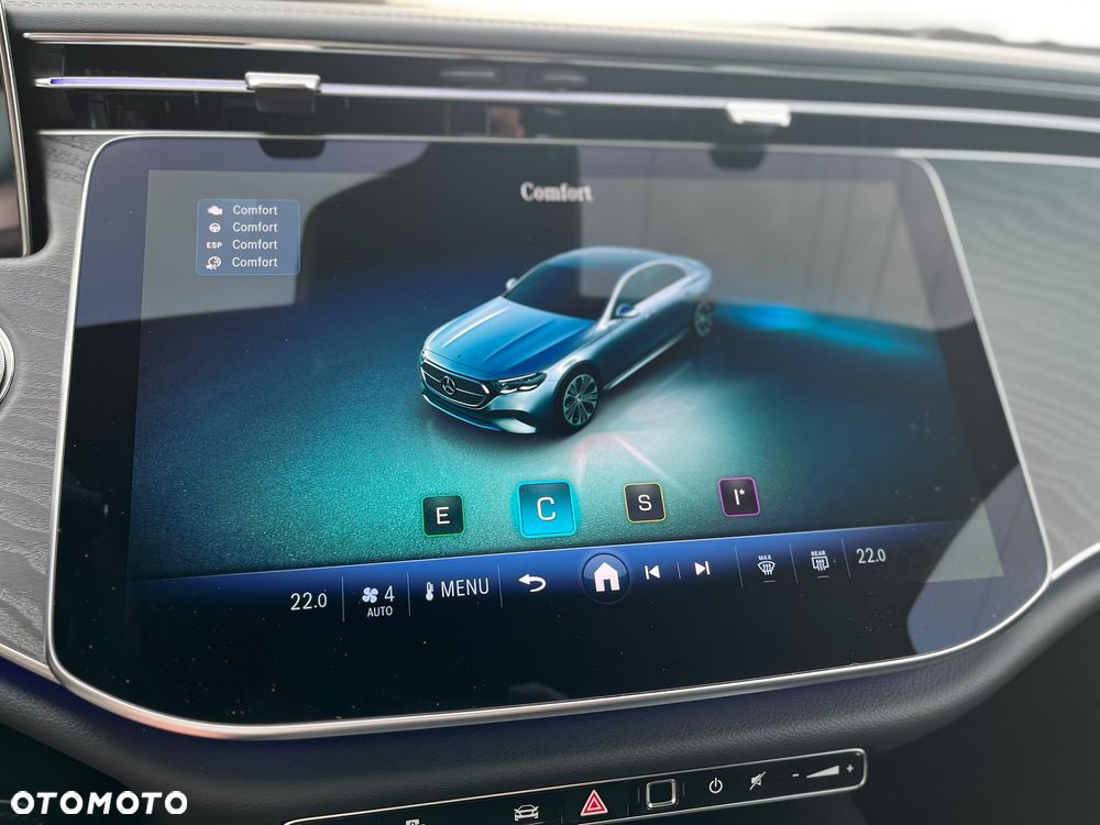 Mercedes-Benz Klasa E 220 d mHEV 4-Matic AMG 9G-Tronic - 27