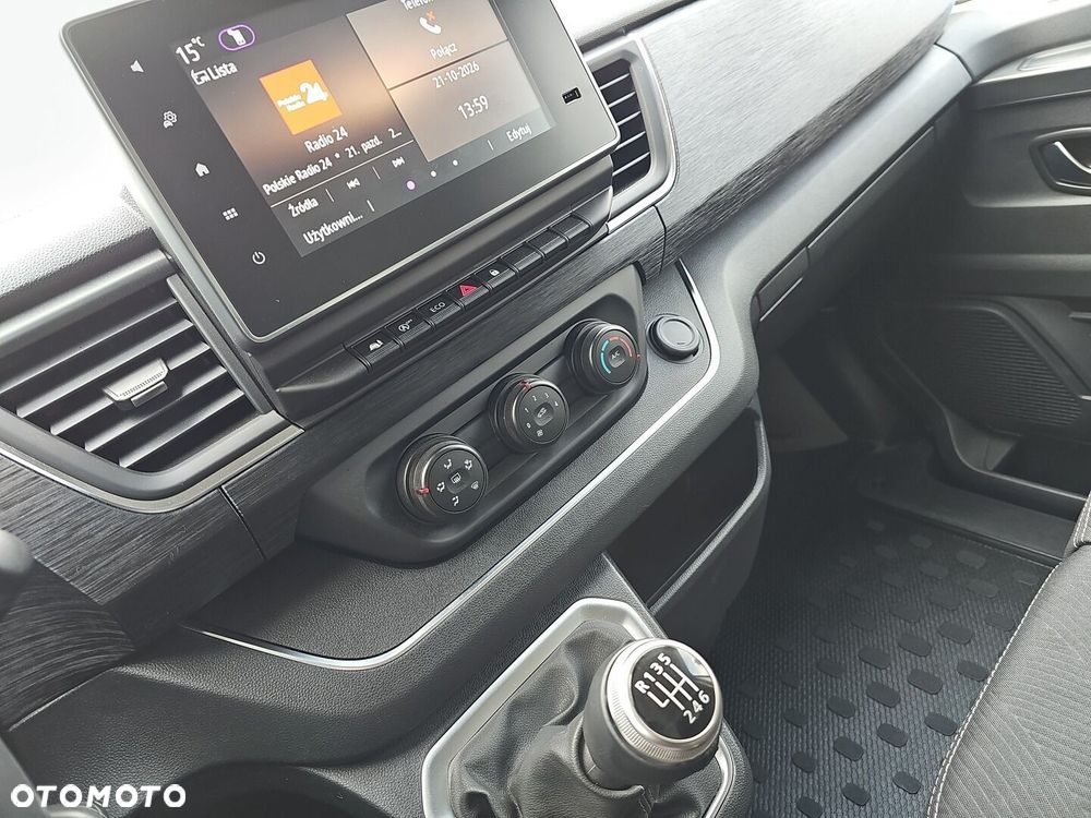 Renault Trafic - 22
