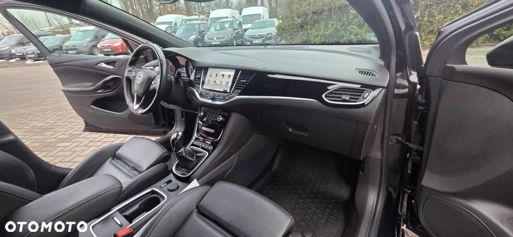 Opel Astra 1.6 CDTI Elite S&S - 38