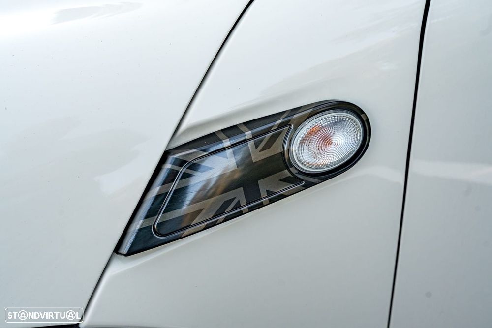 MINI 3 Portas Cooper D - 26