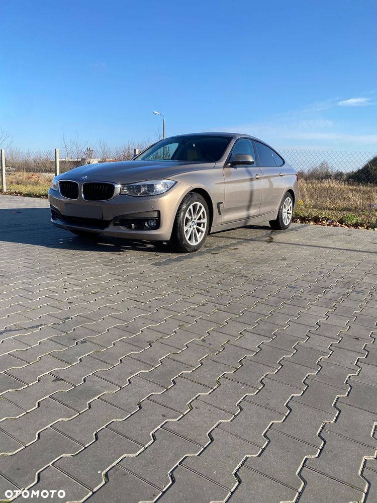 BMW Seria 3 318d - 14