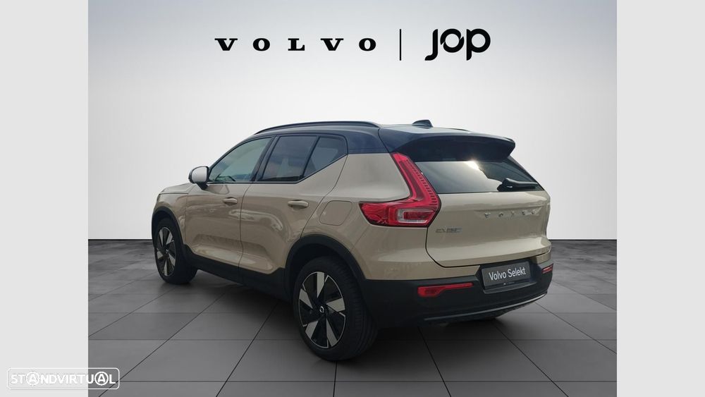 Volvo EX40 82 kWh Single Motor Extended Range Plus — photo 3