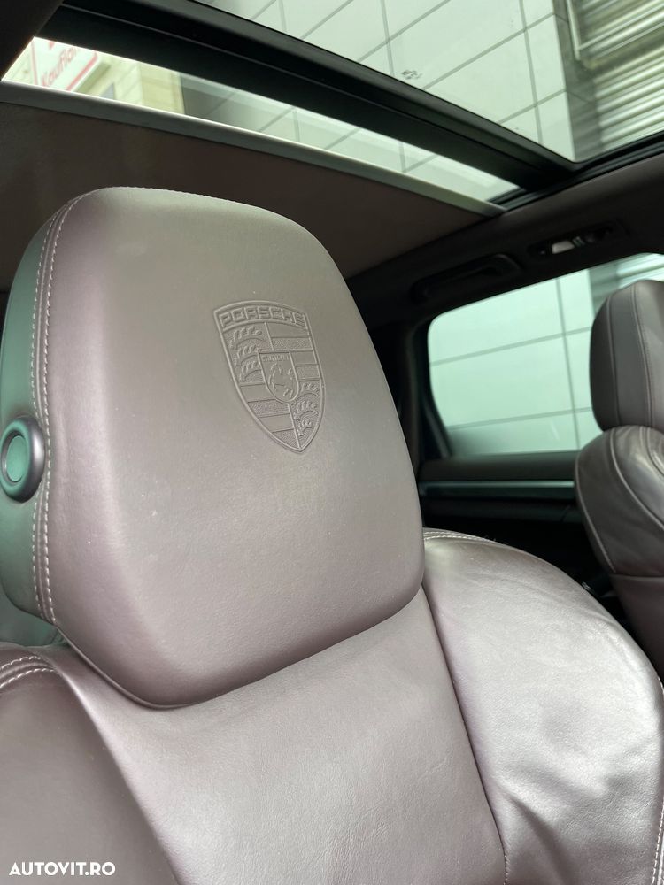 Porsche Cayenne 4.2 L S - 20