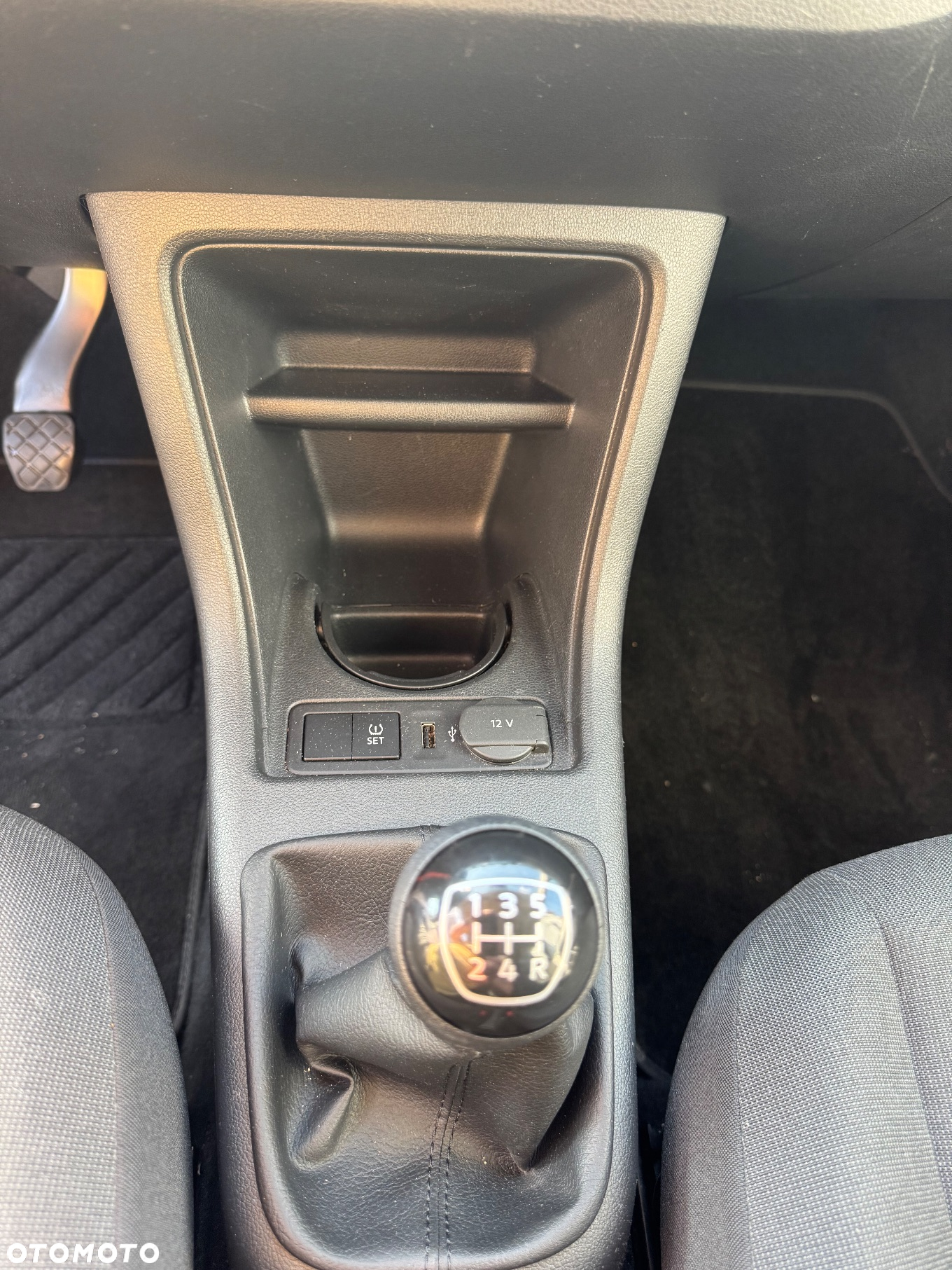 Volkswagen up! - 19