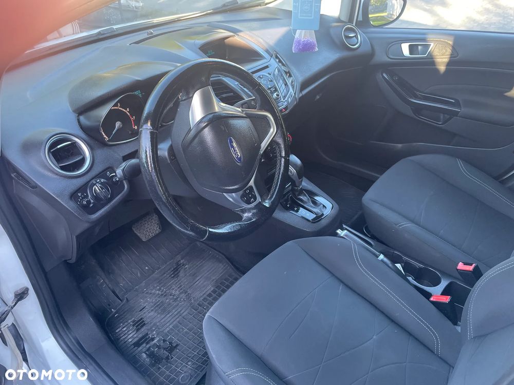 Ford Fiesta - 6
