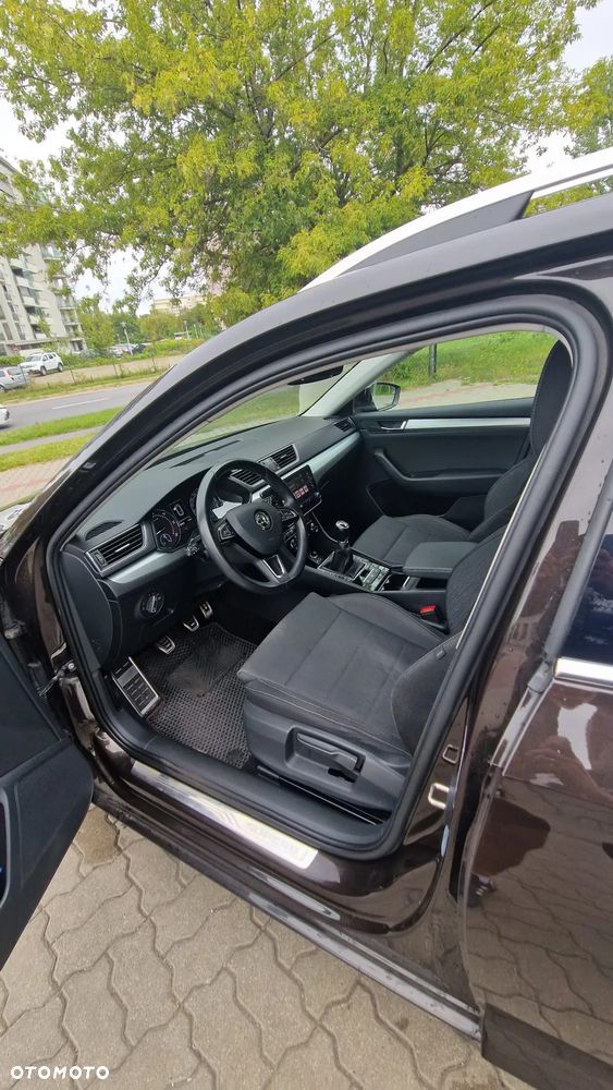 Skoda Superb 2.0 TDI Ambition - 9