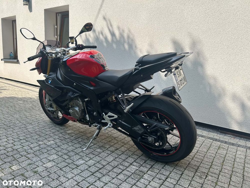 BMW S - 10