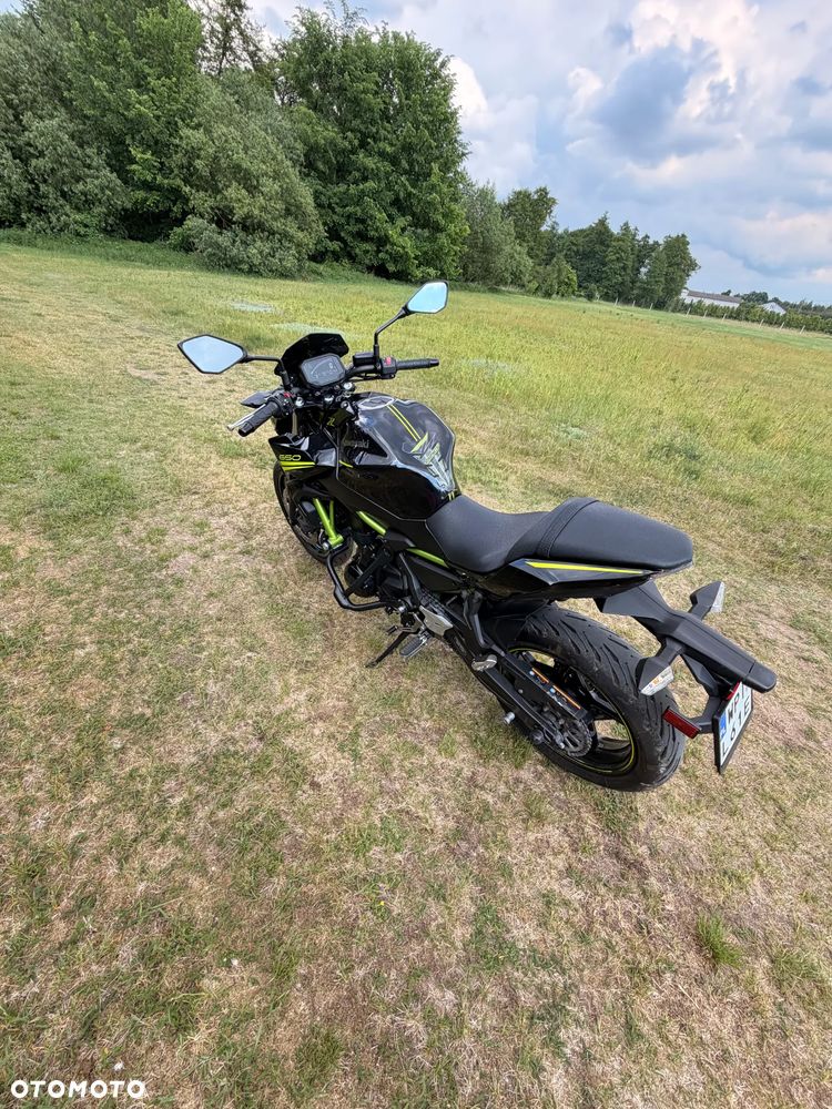 Kawasaki Z 650 - 7