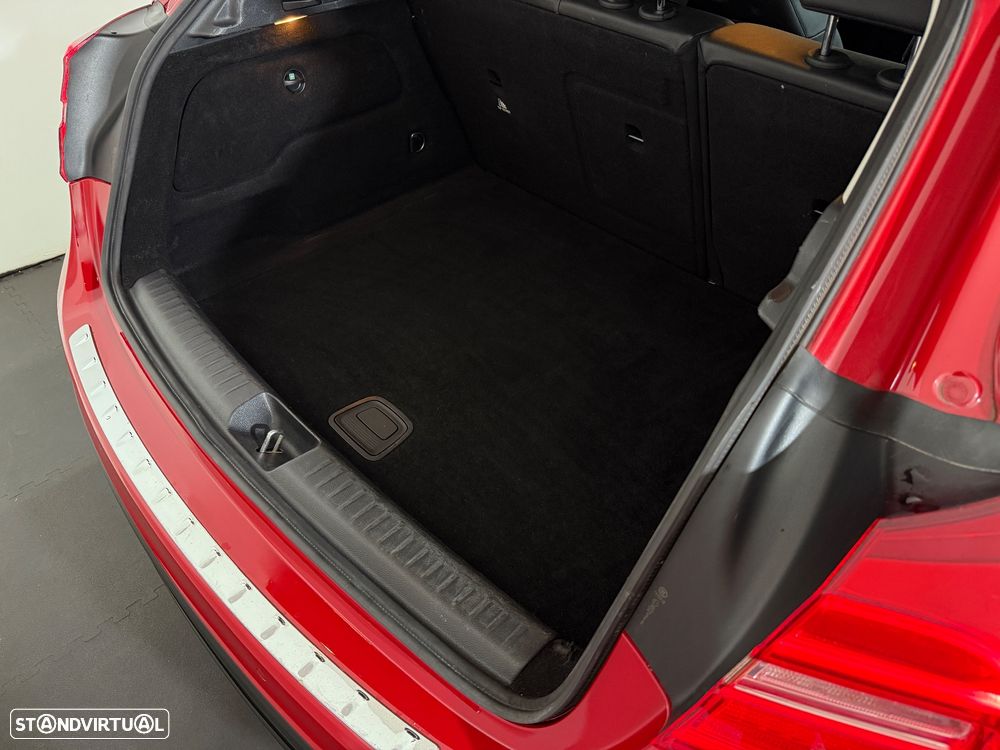 Mercedes-Benz GLA 180 d AMG Line - 28