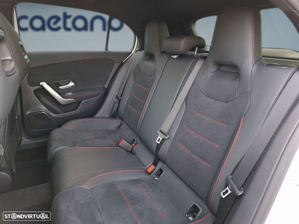 Mercedes-Benz A 250 e - 14