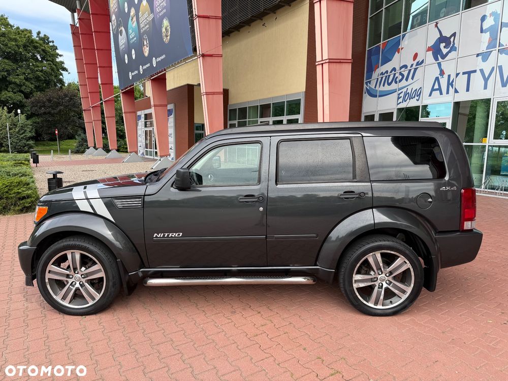 Dodge Nitro - 3
