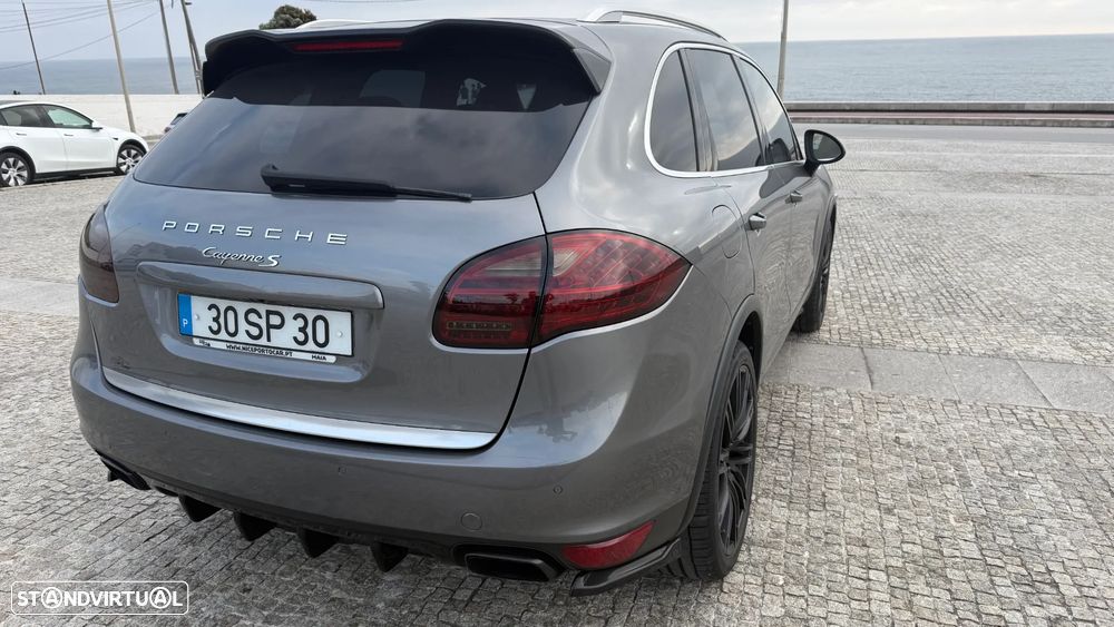 Porsche Cayenne S - 7