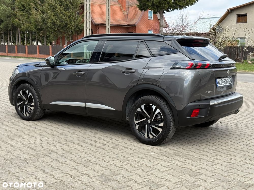 Peugeot 2008 BlueHDi 130 EAT8 GT - 12