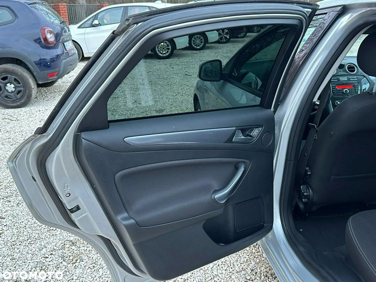 Ford Mondeo 1.6 T Ambiente - 10