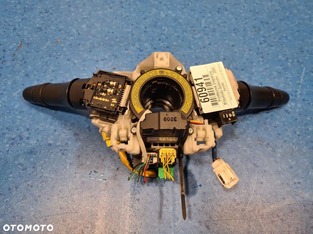 MITSUBISHI OUTLANDER II PRZEŁĄCZNIK ZESPOLONY 8600A326 8651A08 4HK, 4HN - 2