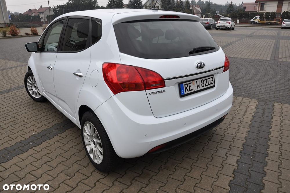 Kia Venga 1.6 CVVT Dream Team Edition - 36