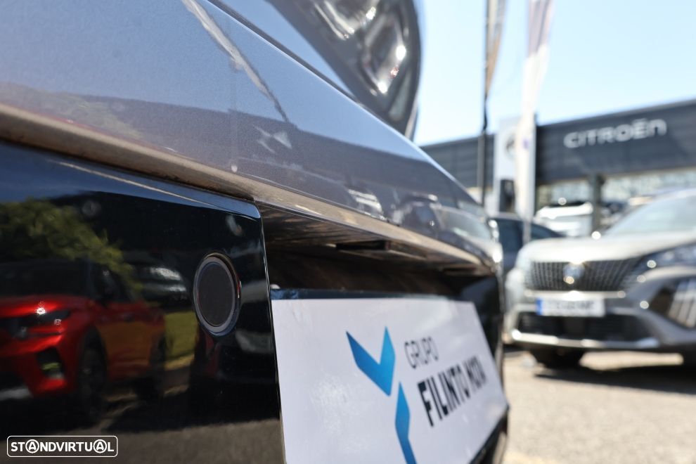 Peugeot e-208 Allure - 6
