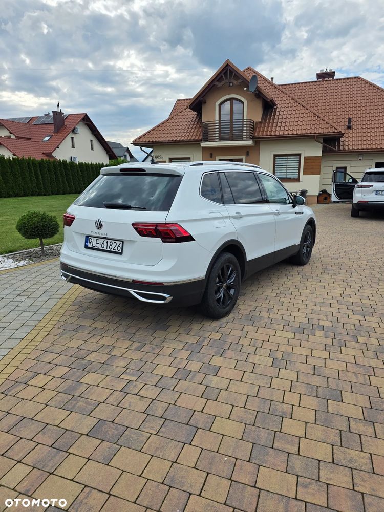 Volkswagen Tiguan Allspace - 16