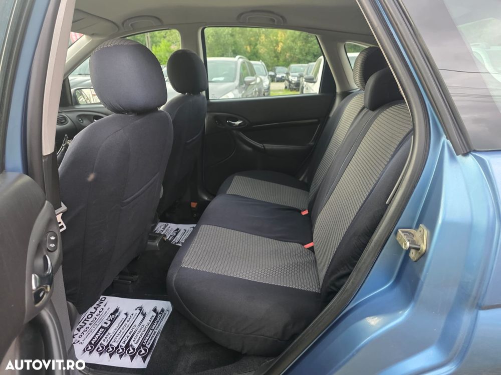 Ford Focus Wagon 1.6i 16V Ghia - 8