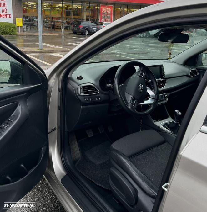 Hyundai i30 Fastback - 3