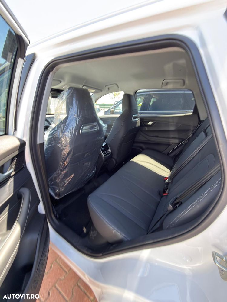 Chery Tiggo 4 1.5 TGDI DHT HEV Unique - 9
