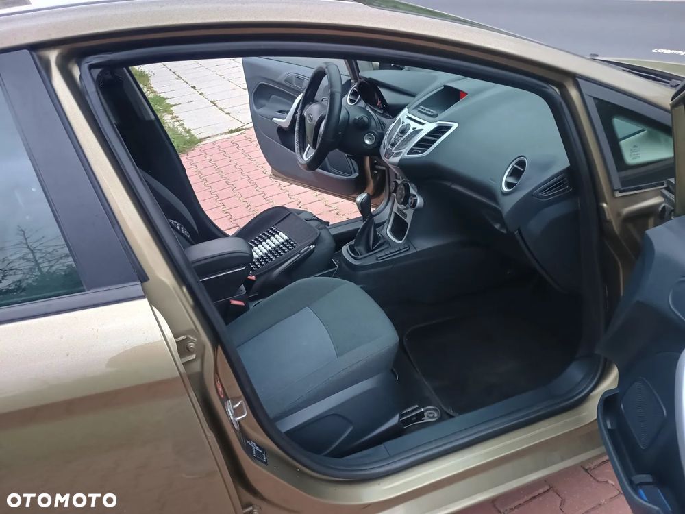 Ford Fiesta 1.25 Trend EU5 - 8