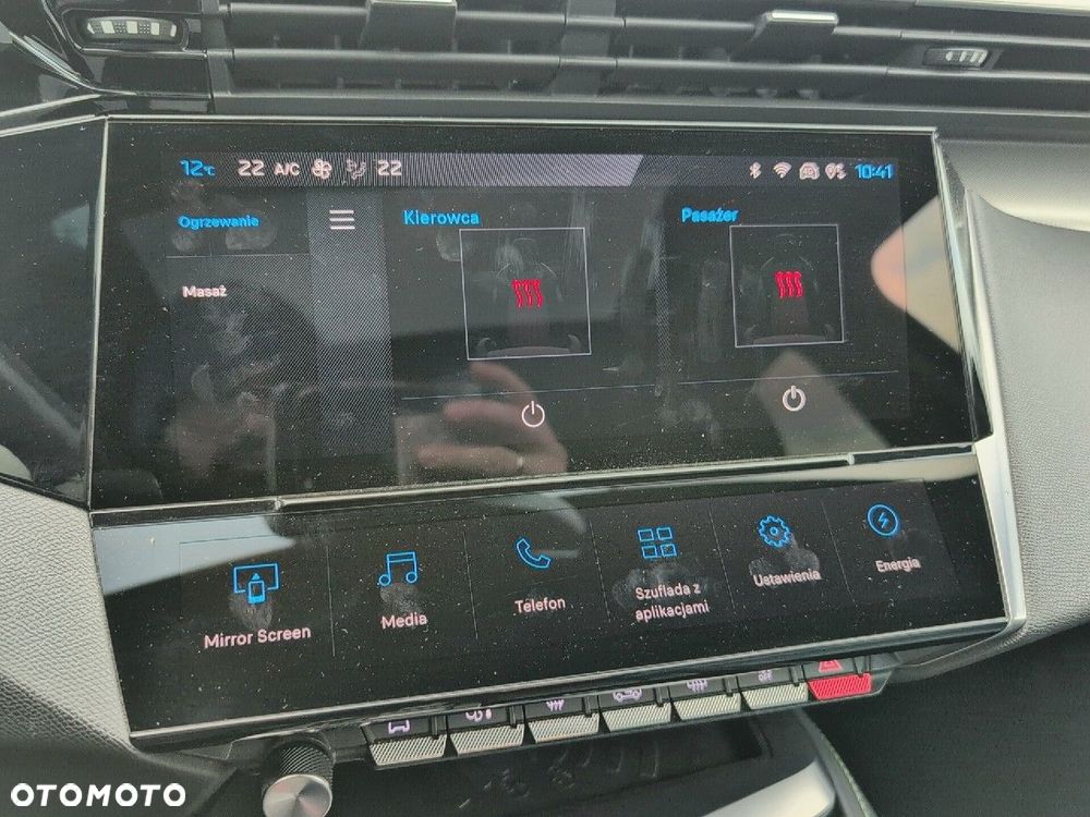 Peugeot 408 1.6 Plug-In Hybrid 225 GT EAT8 - 27
