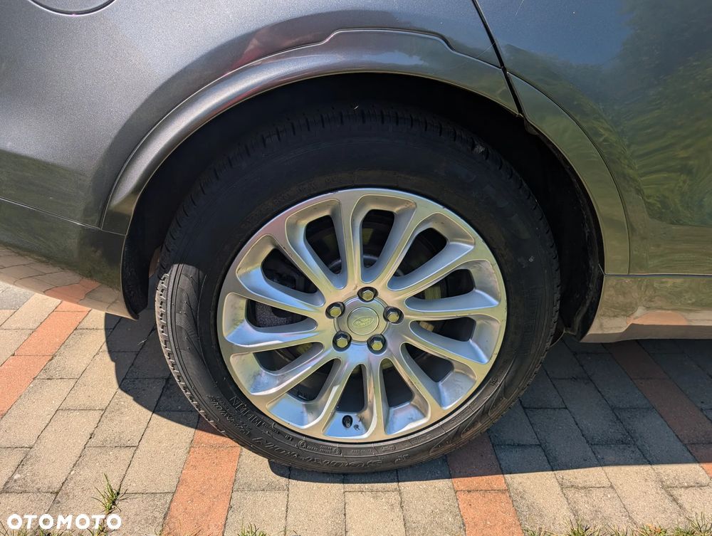 Land Rover Discovery 3.0 SDV6 SE - 30