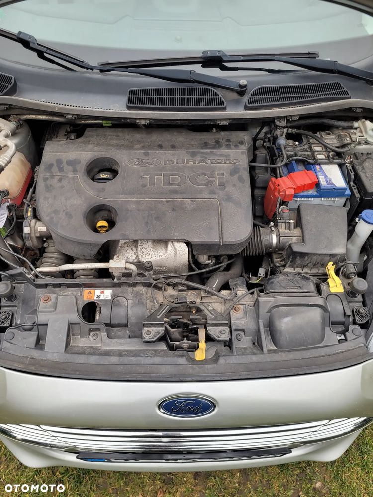 Ford Fiesta 1.6 TDCi SYNC Edition - 31