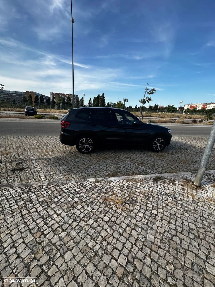 BMW X3 18 d sDrive Auto - 4