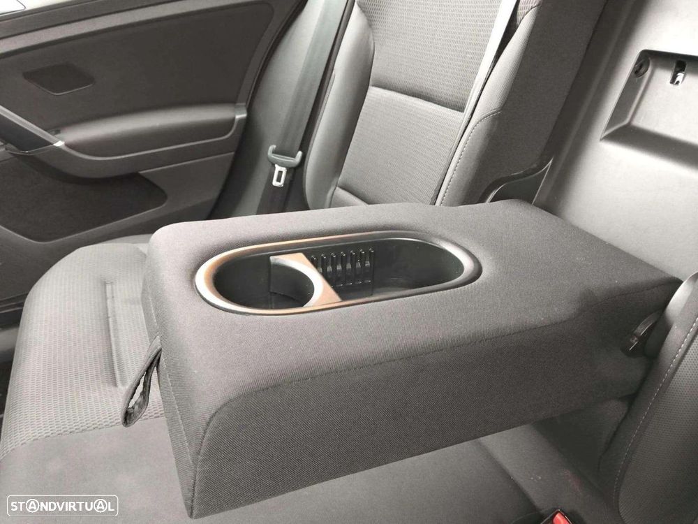 VW Golf Variant 1.6 TDi Confortline - 18