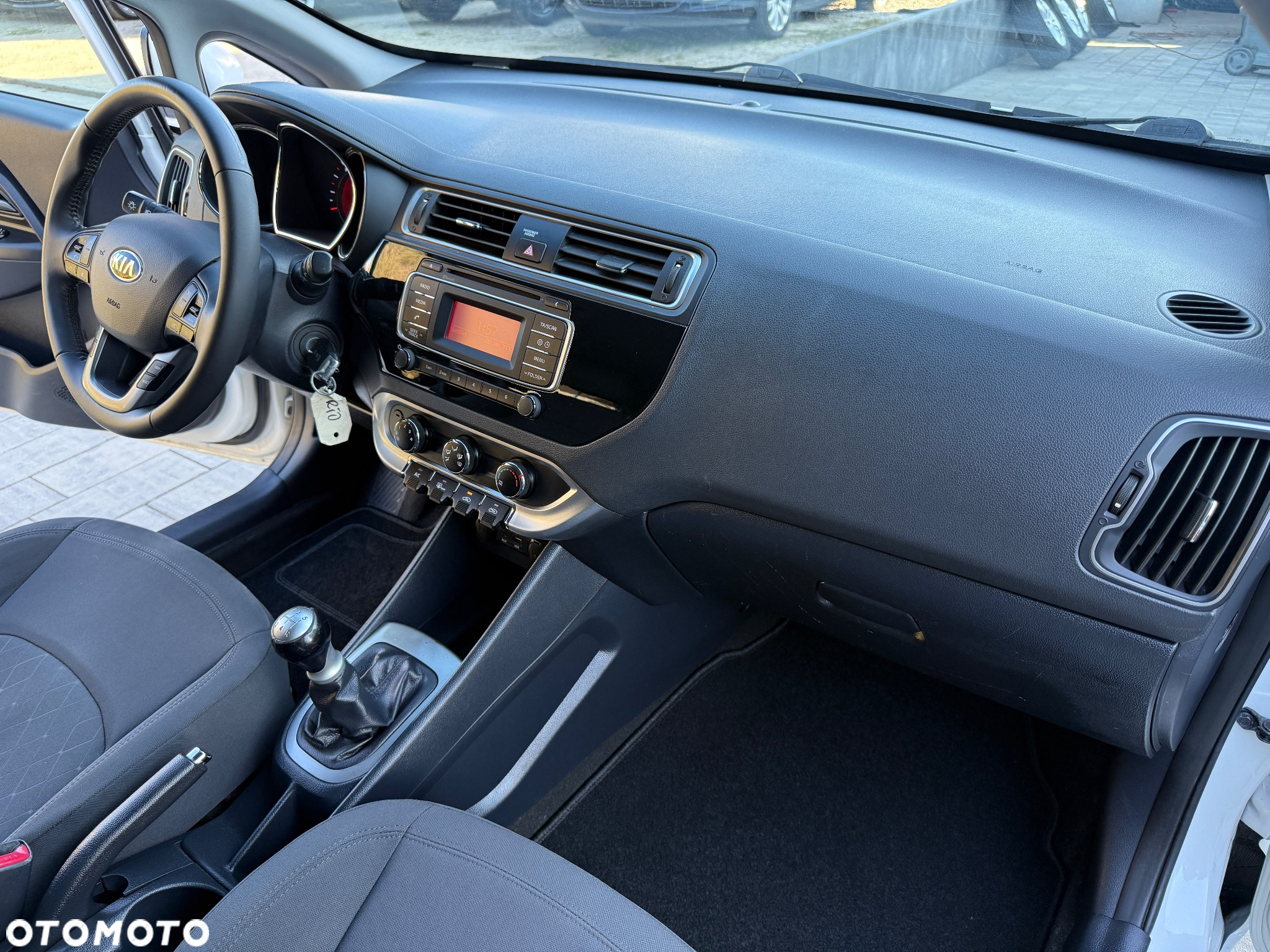 Kia Rio 1.2 Business Line - 6