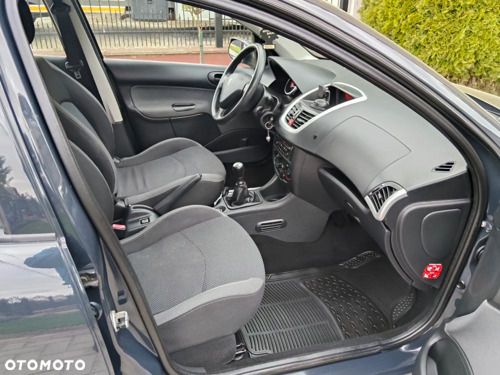 Peugeot 206 plus 75 - 21