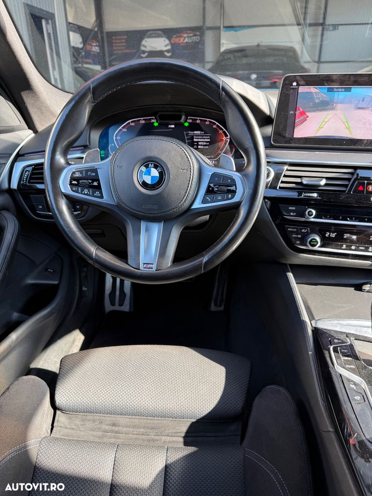 BMW Seria 5 520d AT MHEV - 11