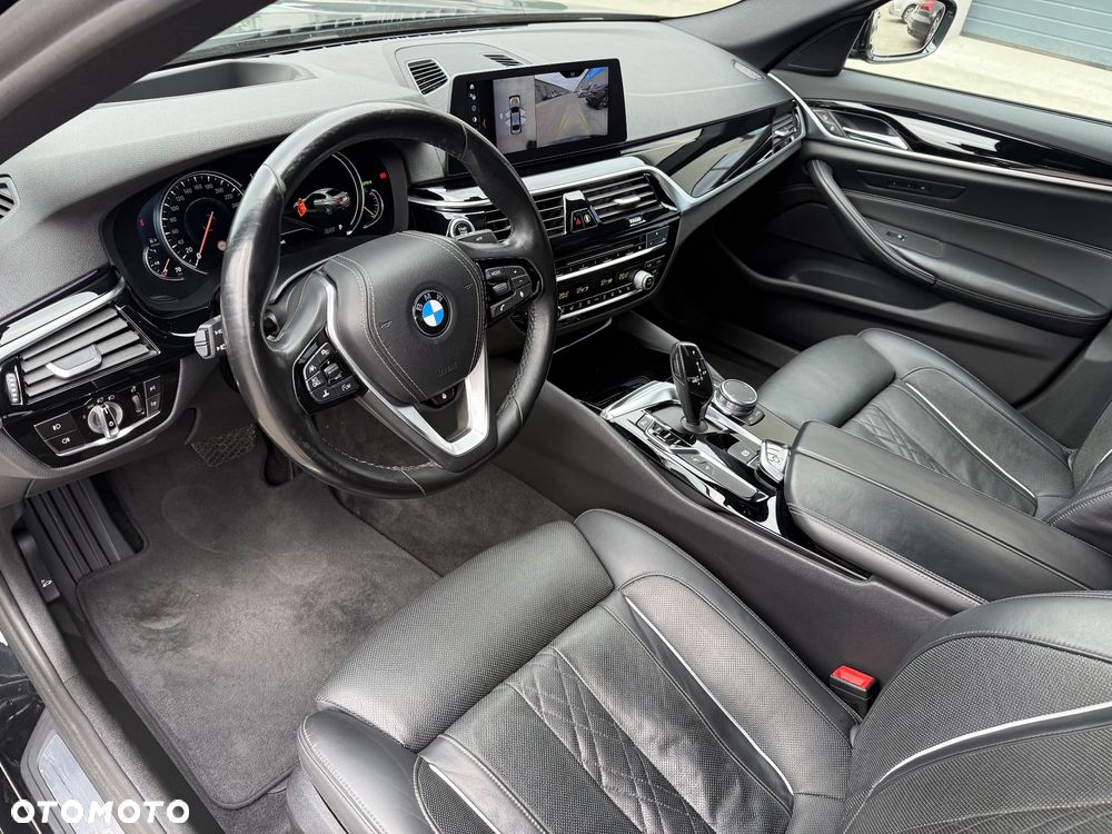 BMW Seria 5 520d Luxury Line sport - 14