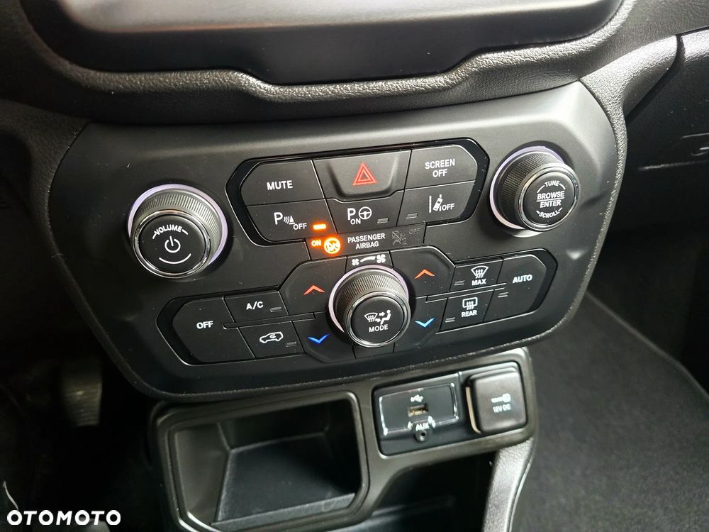 Jeep Renegade 1.4 MultiAir Limited - 18