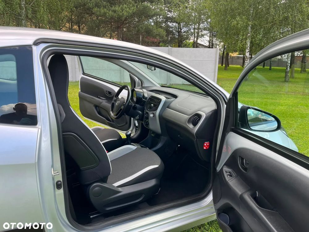 Toyota Aygo x-clusiv - 6